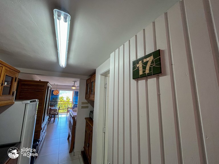 Suíte p/ 4 pessoas com vista e cozinha, 500m praia