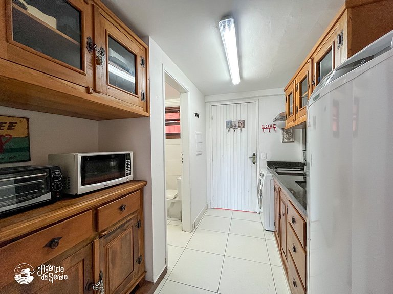 Suíte p/ 4 pessoas com vista e cozinha, 500m praia