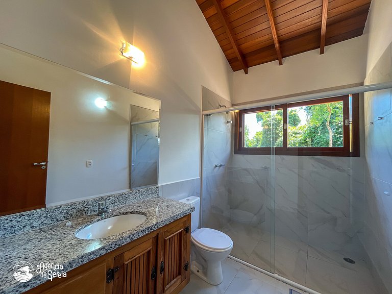 Casa completa c/ piscina no condomínio, 10 pessoas