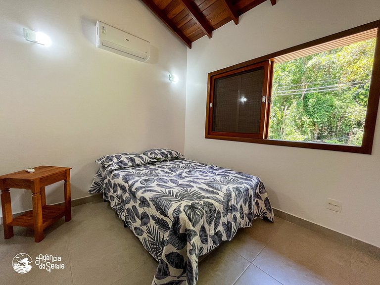 Casa completa c/ piscina no condomínio, 10 pessoas