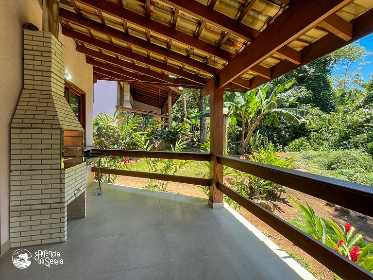 Casa para 10 pessoas em Condomínio com Piscina