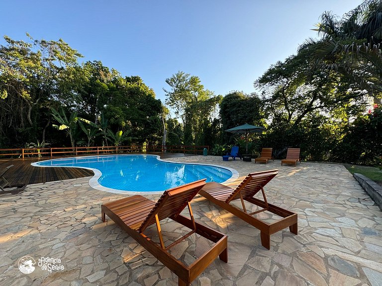 Casa para 10 pessoas em Condomínio com Piscina