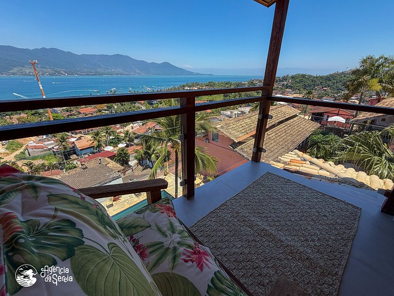 Suíte para 3 pessoas com vista e pertinho da praia