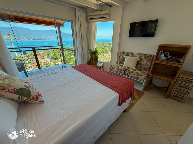 Suíte para 3 pessoas com vista e pertinho da praia