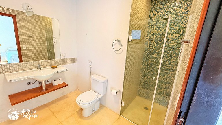 Casa com piscina e vista-mar no Siriúba, Ilhabela