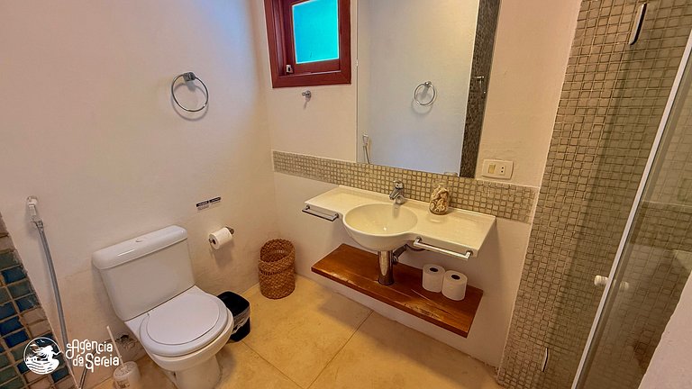 Casa com piscina e vista-mar no Siriúba, Ilhabela