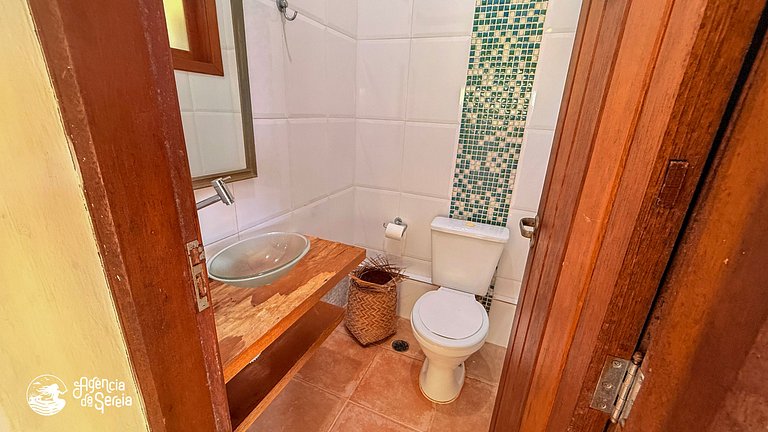 Casa com piscina e vista-mar no Siriúba, Ilhabela