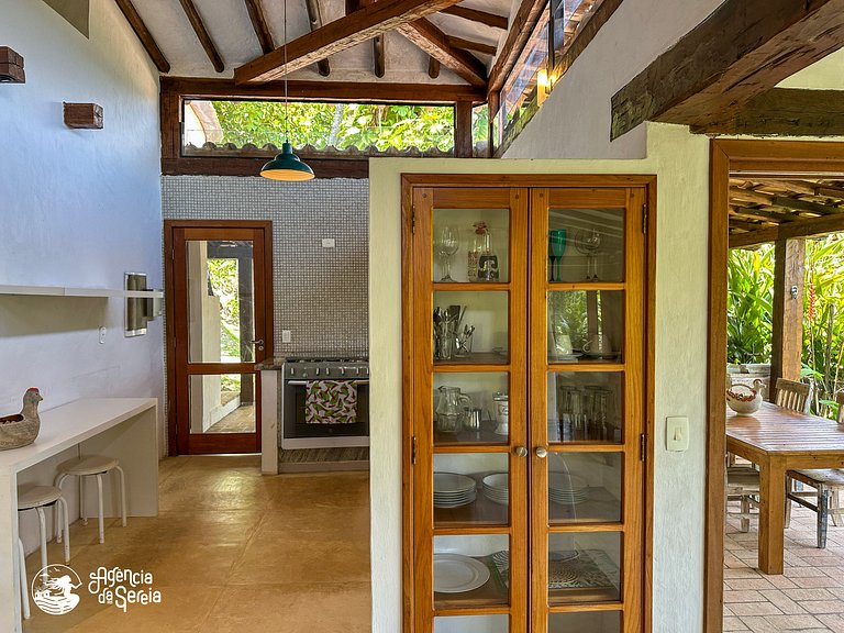 Casa c/ Piscina e vista-mar, na Siriúba, Ilhabela