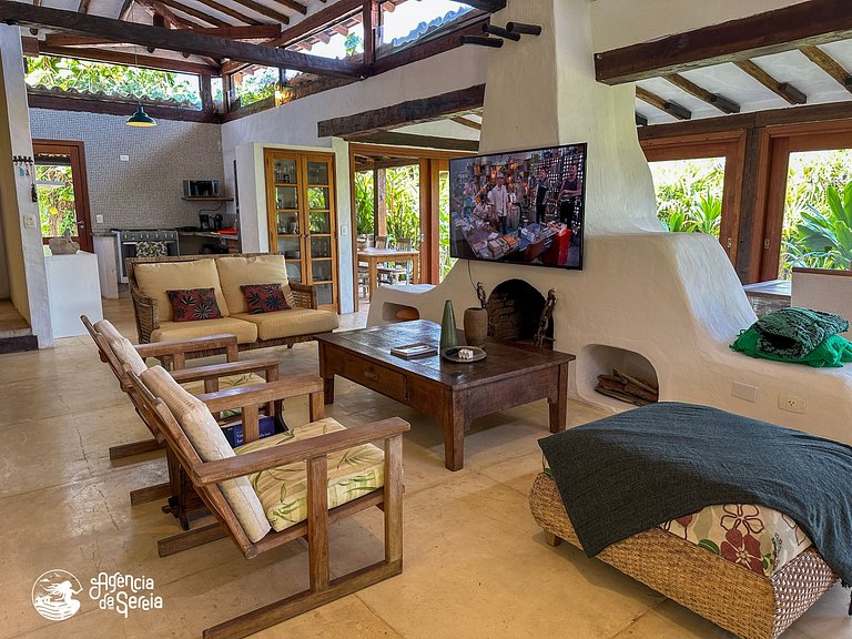Casa com piscina e vista-mar no Siriúba, Ilhabela