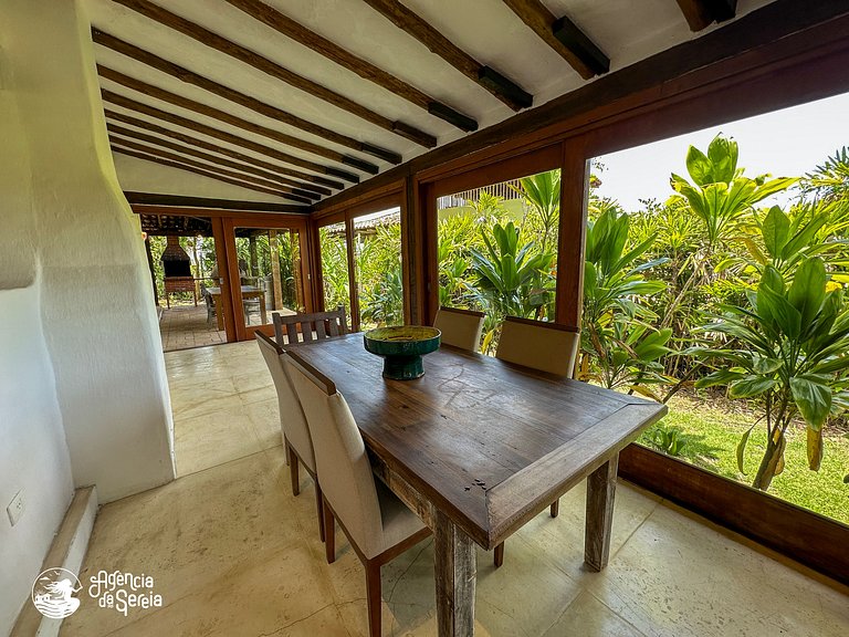Casa com piscina e vista-mar no Siriúba, Ilhabela