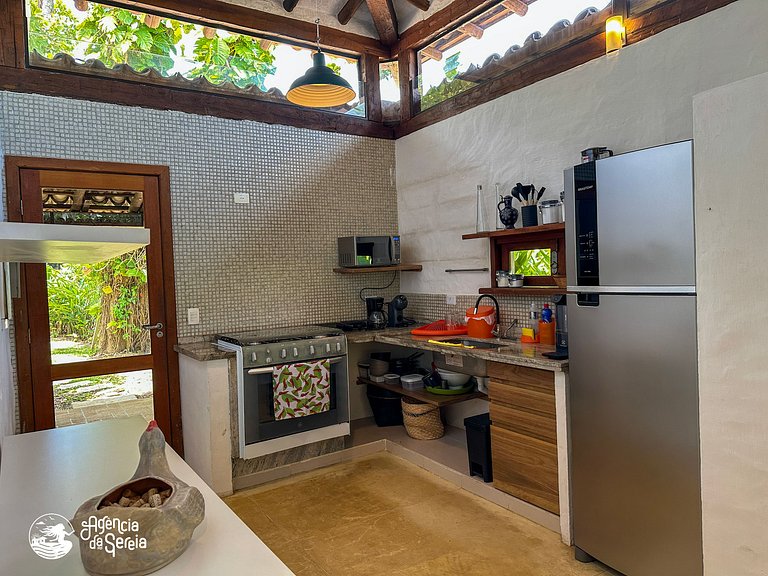 Casa com piscina e vista-mar no Siriúba, Ilhabela