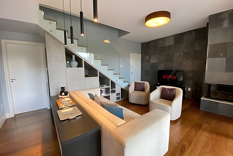 Lindo Duplex no Condomínio Le Premier