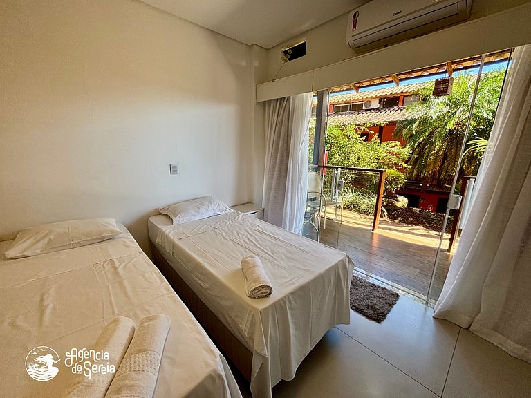 Studio com piscina no condomínio e 500m da praia