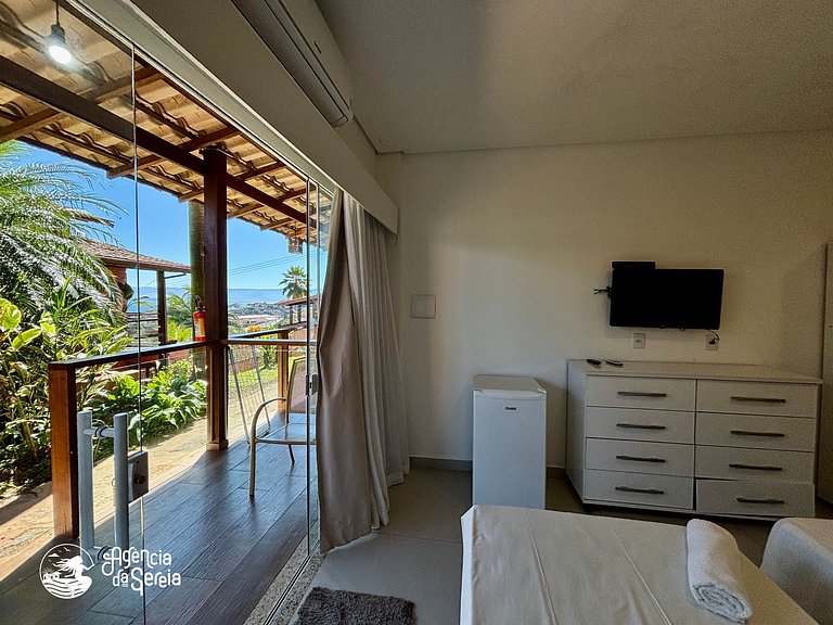 Studio com piscina no condomínio e 500m da praia