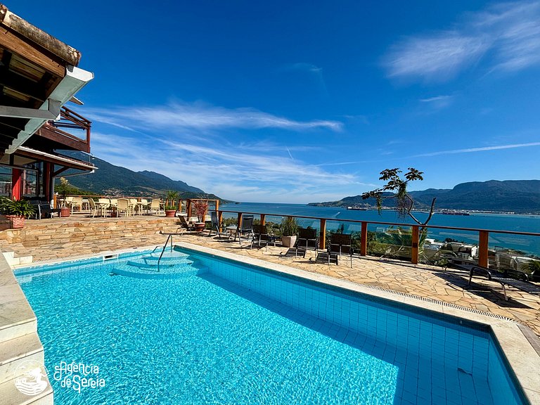 Studio perto da praia com piscina no condomínio
