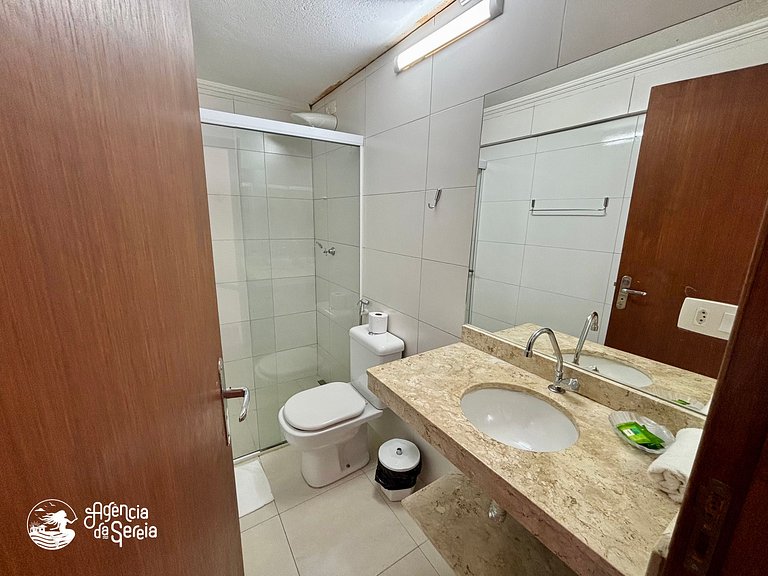 Studio perto da praia com piscina no condomínio