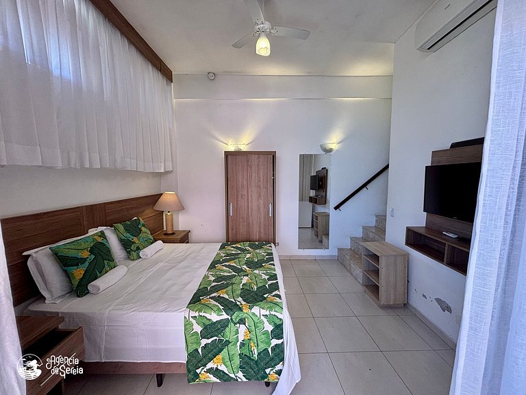 Studio casal c/ piscina no condomínio, 500m praia