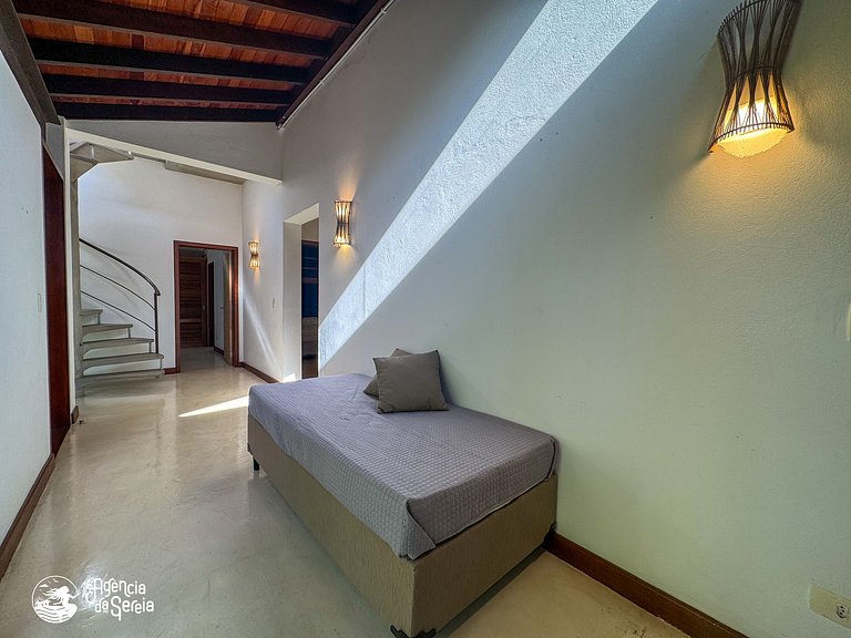 Casa pé na areia em cond perto da Vila de Ilhabela