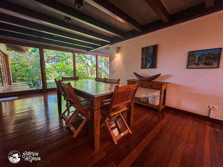 Casa pé na areia em cond perto da Vila de Ilhabela