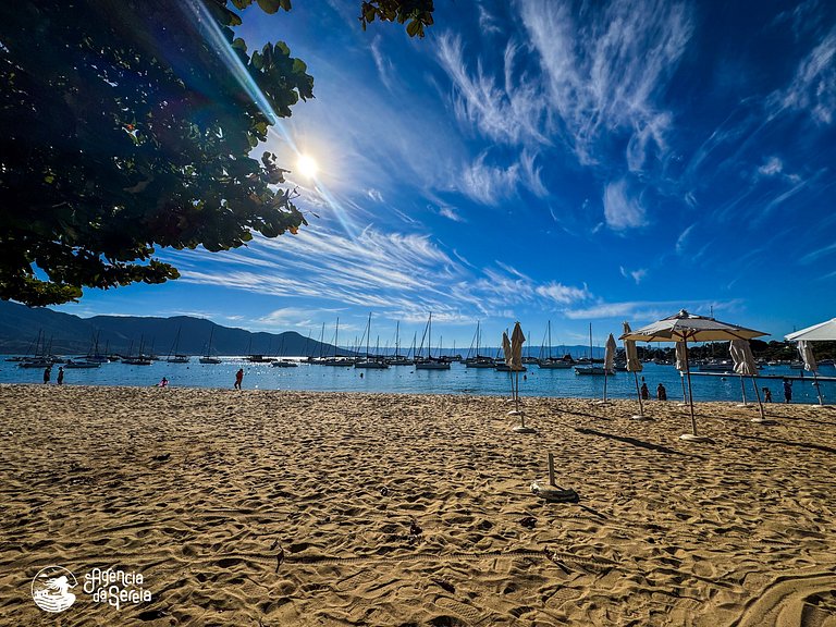 Casa pé na areia em cond perto da Vila de Ilhabela