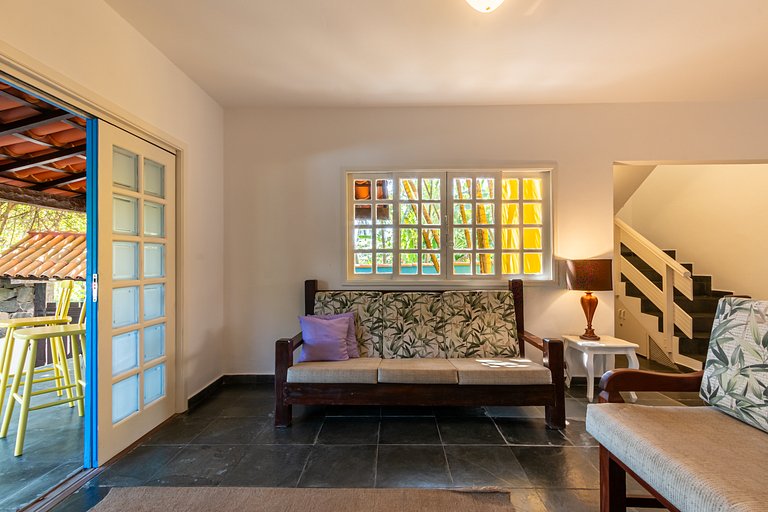 Casa com piscina compartilhada a 700m praia Curral