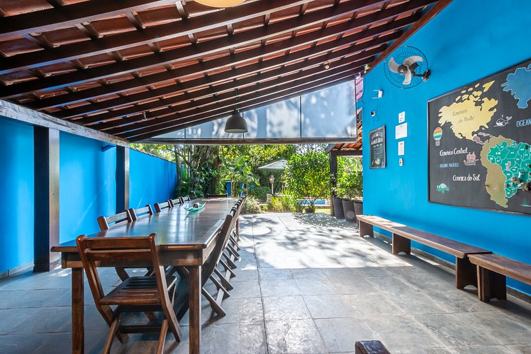 Casa com piscina compartilhada a 700m praia Curral