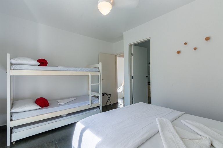 Casa com piscina compartilhada perto da praia