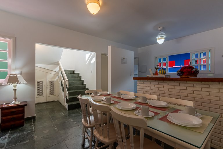 Casa com piscina compartilhada perto da praia