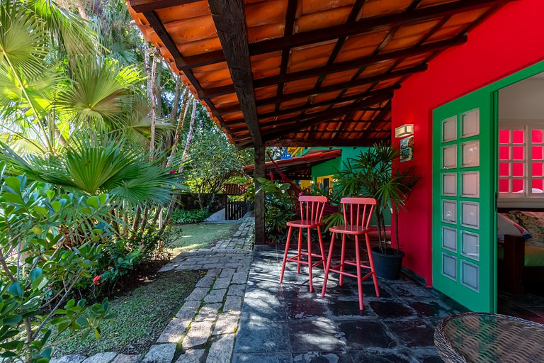Casa com piscina compartilhada perto da praia